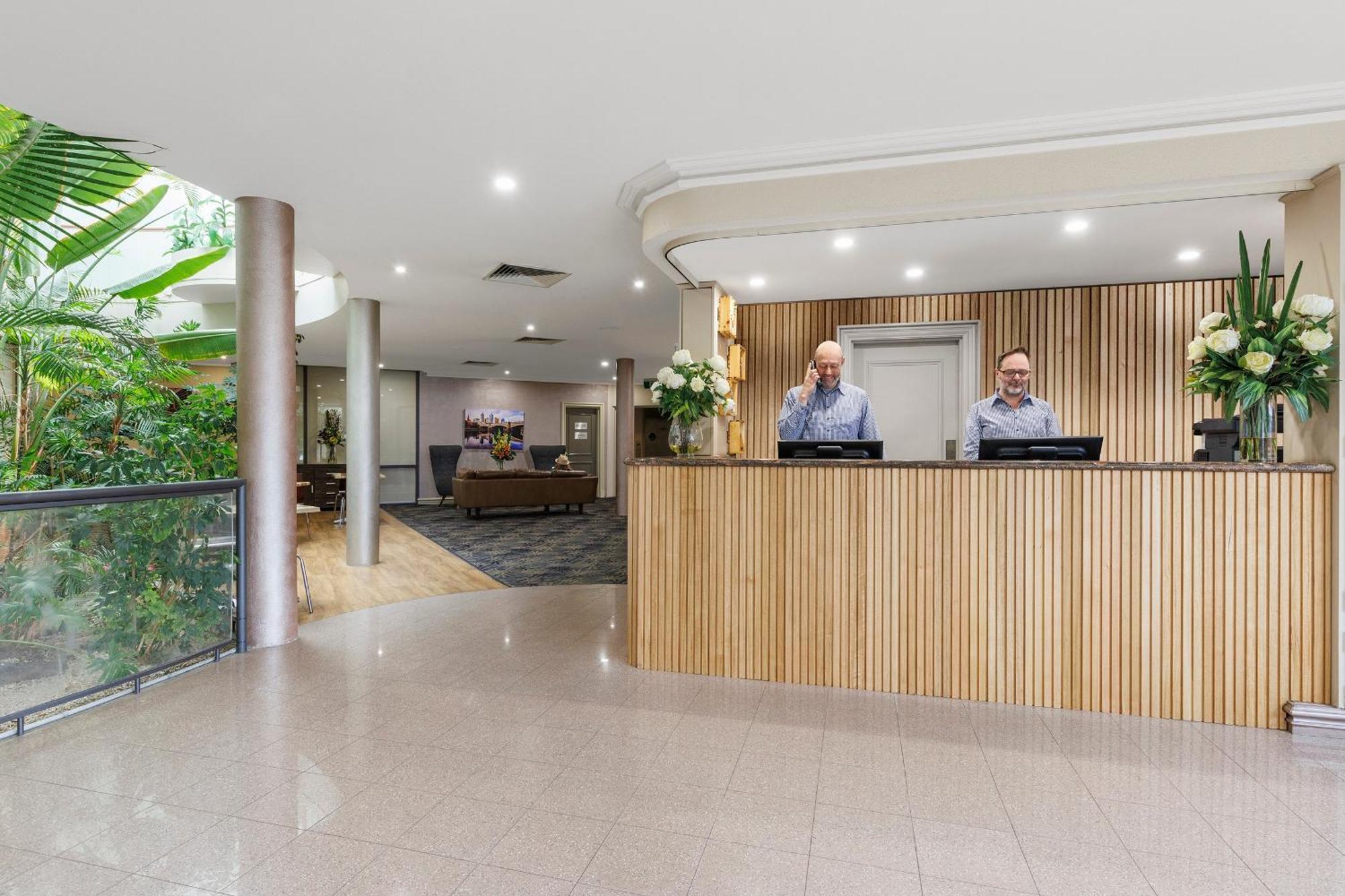 Kimberley Gardens Hotel, Serviced Apartments And Serviced Townhouses — Photos 2